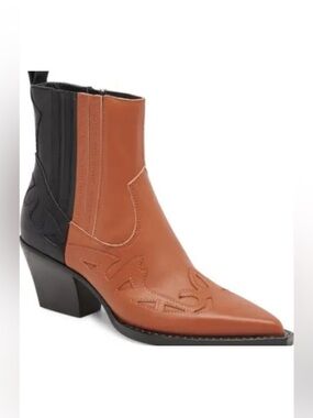 Dolce Vita Ramson Western Boot in black and brown leather.
